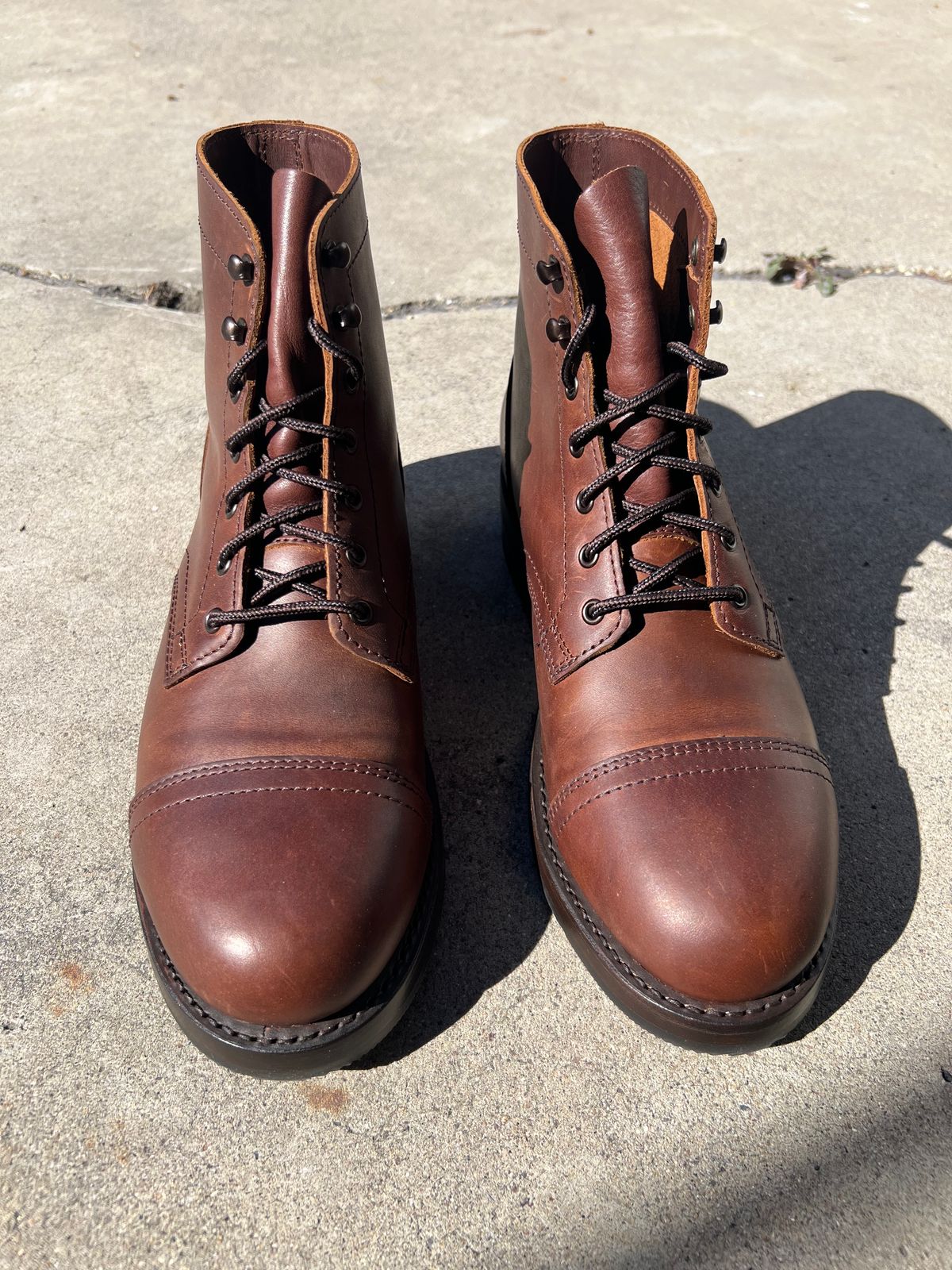 Photo by 1stKazoo on April 4, 2026 of the Thursday Heritage Captain in Thursday / Rustic Brown.