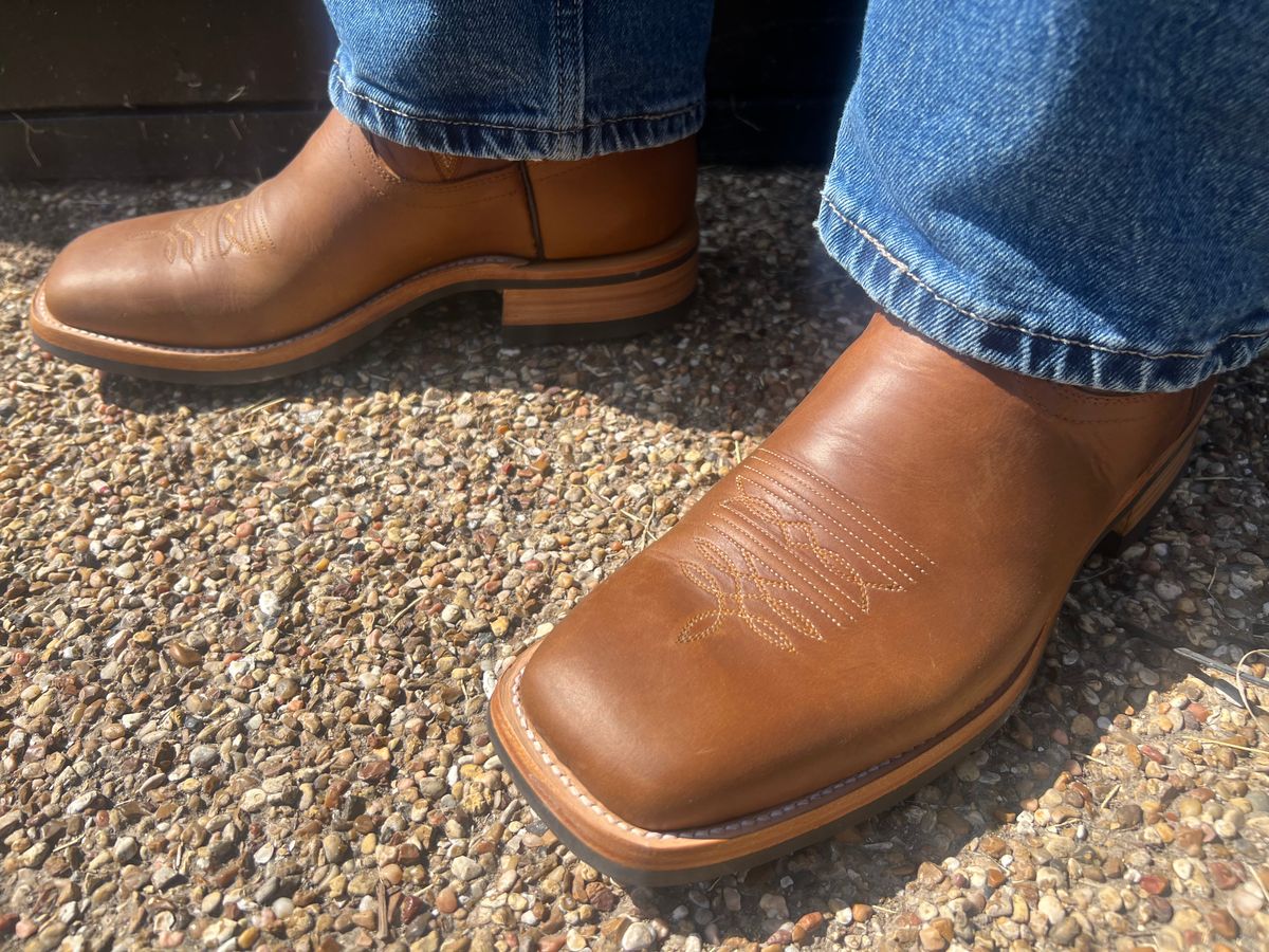 Photo by 1stKazoo on June 5, 2026 of the Hondo Boots 2100 in Tan Waxy.