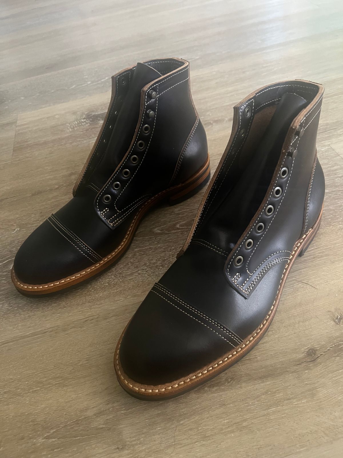 Photo by 1stKazoo on August 7, 2025 of the Truman Cap Toe Boot in Seidel Charcoal Double Shot.