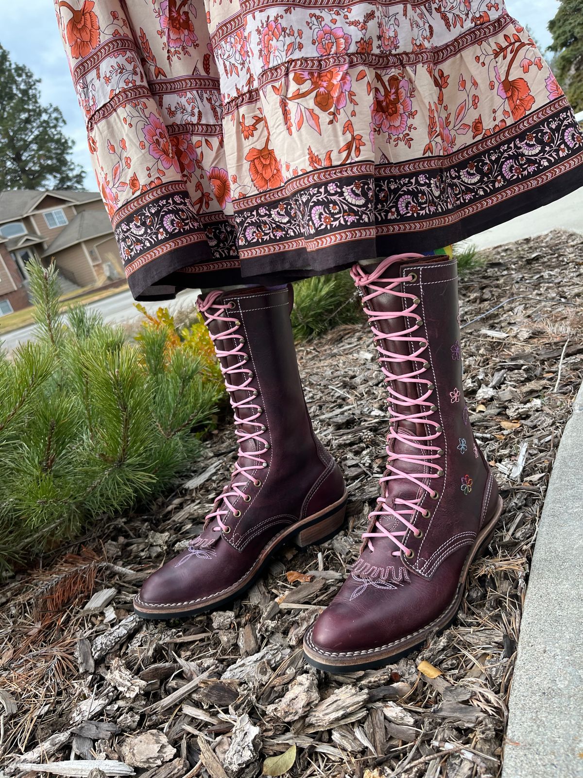 Photo by bobbi1981 on March 4, 2025 of the Nicks Packer in Horween Cypress Color 8.