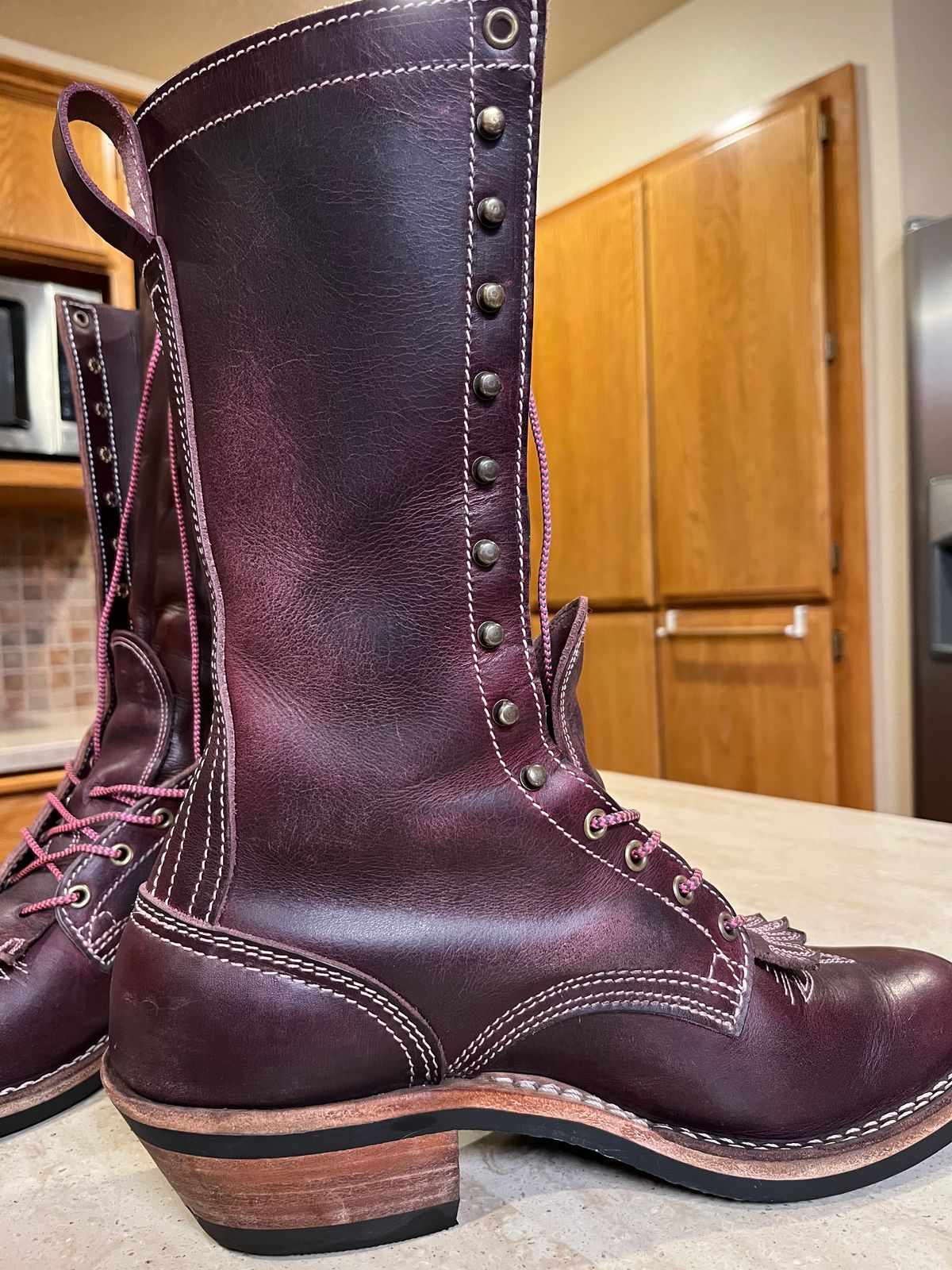 Photo by bobbi1981 on March 4, 2025 of the Nicks Packer in Horween Cypress Color 8.