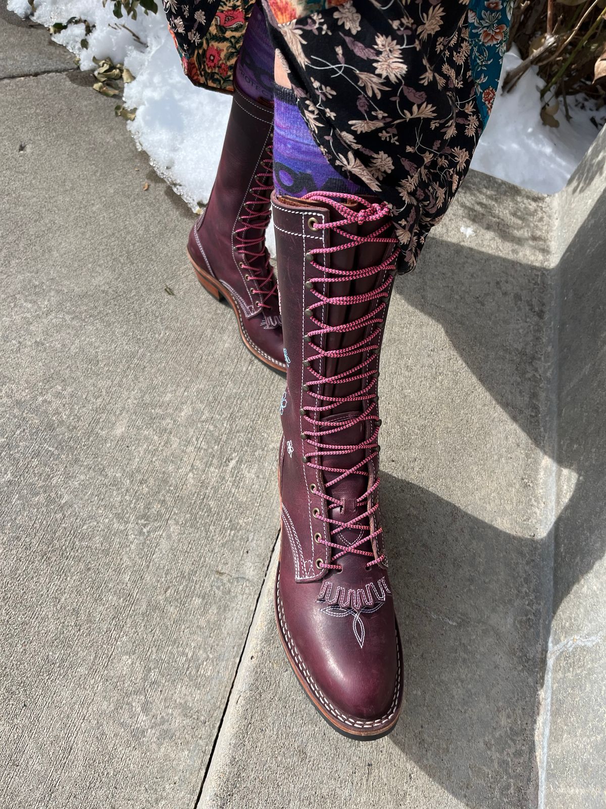 Photo by bobbi1981 on February 13, 2025 of the Nicks Packer in Horween Cypress Color 8.