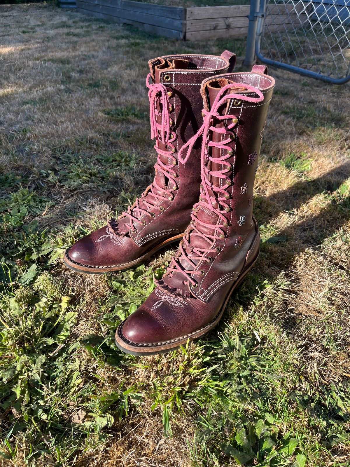 Photo by bobbi1981 on August 22, 2025 of the Nicks Packer in Horween Cypress Color 8.