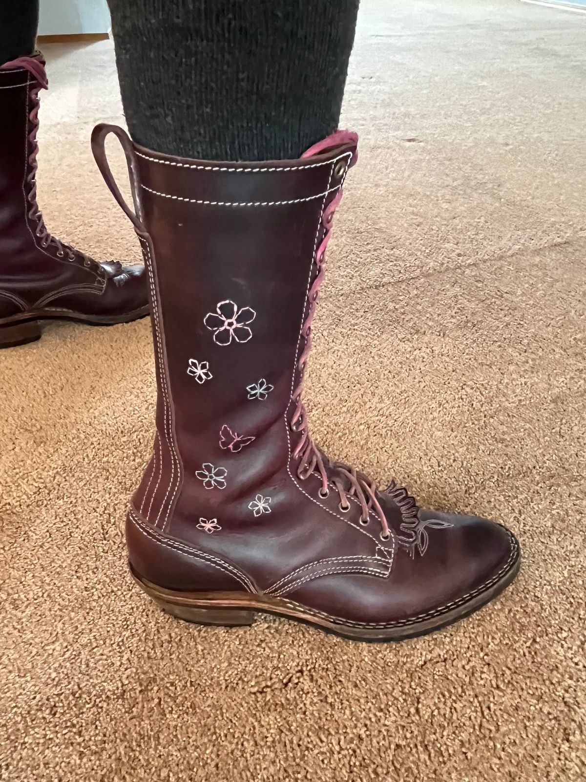 Photo by bobbi1981 on June 11, 2025 of the Nicks Packer in Horween Cypress Color 8.