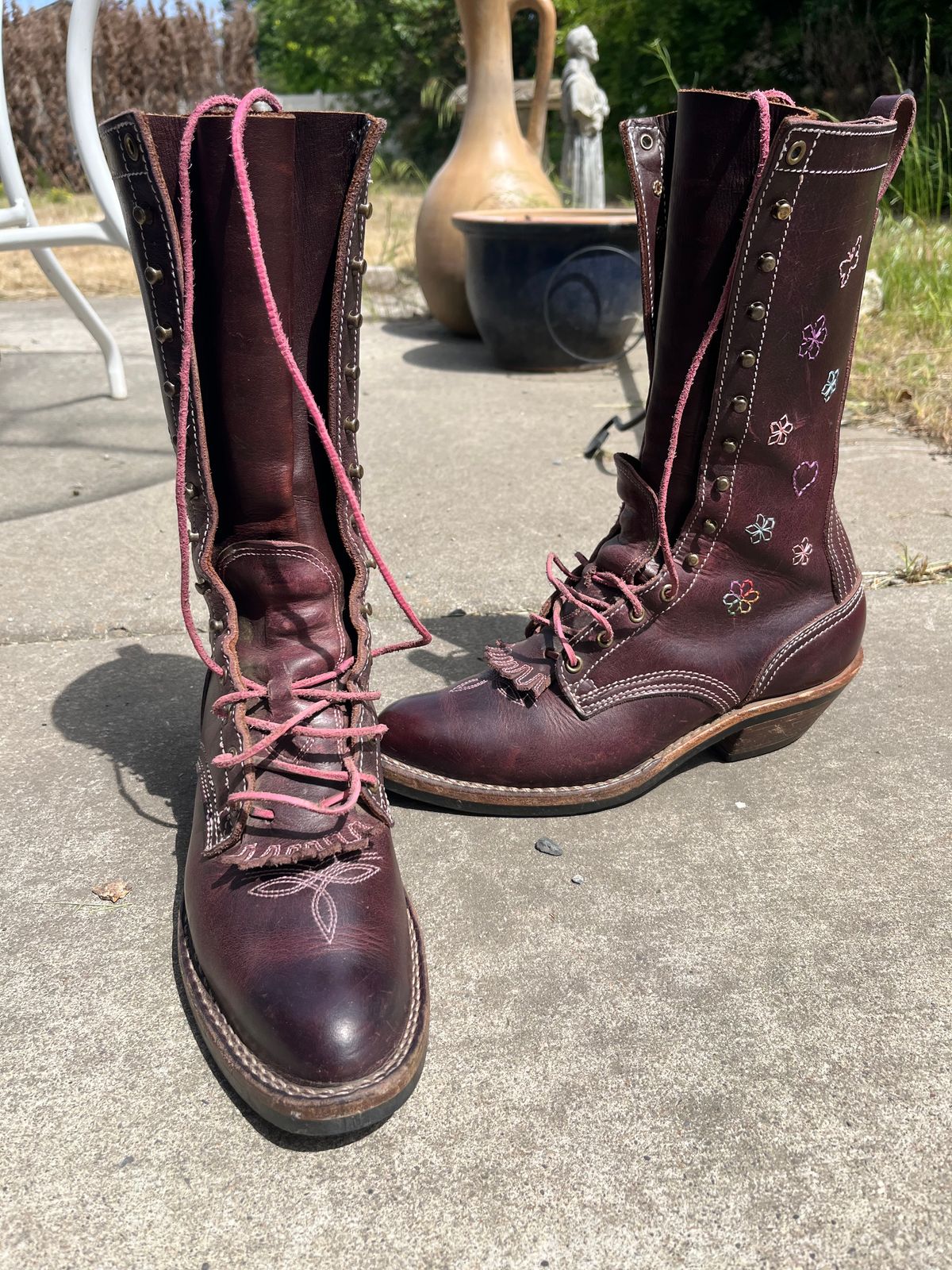Photo by bobbi1981 on June 11, 2025 of the Nicks Packer in Horween Cypress Color 8.