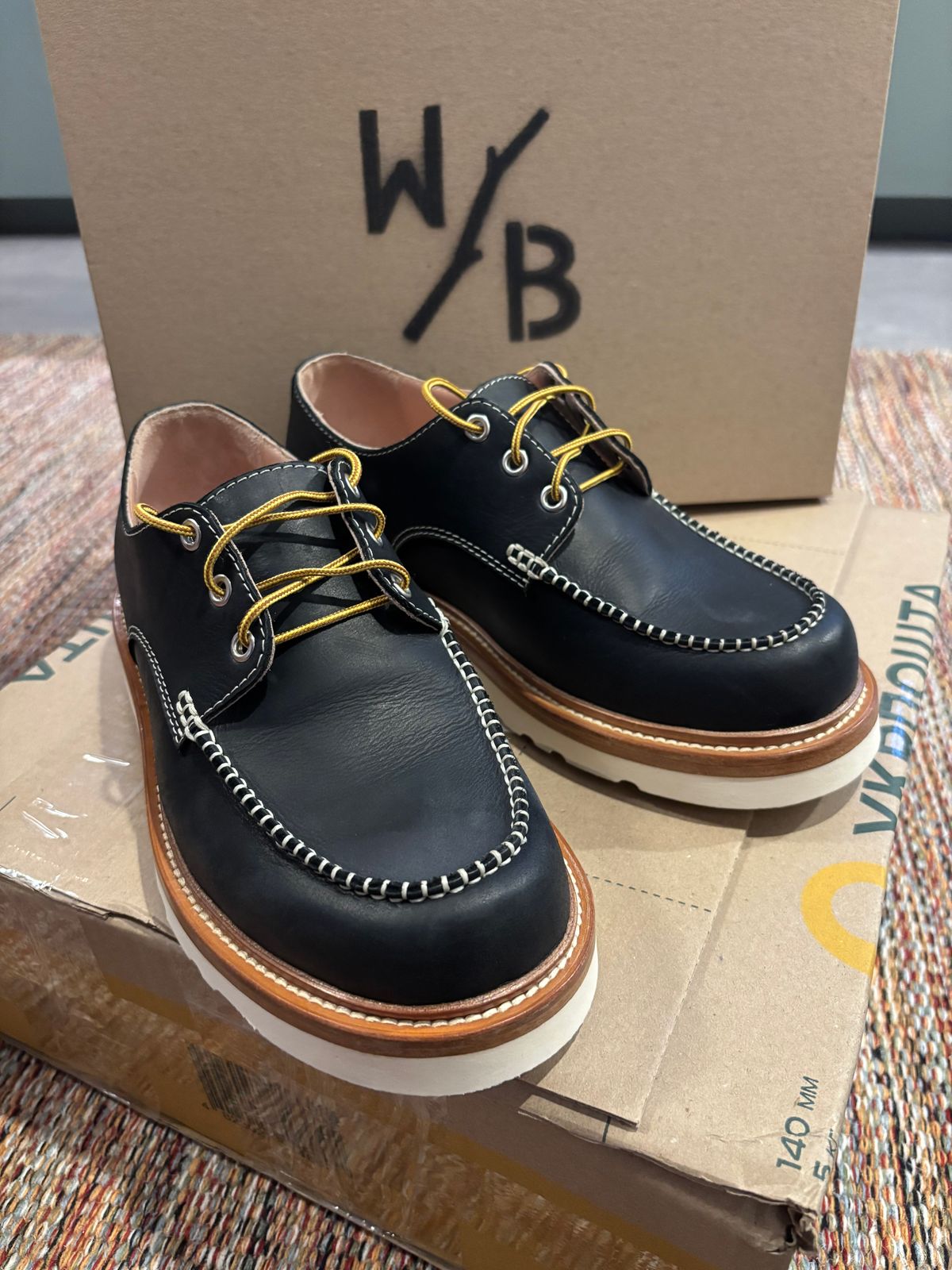 Photo by klingan on November 29, 2025 of the Wolf and Beard Hobo Moc Toe in Waxed Leather & Genuine Leather Lining.
