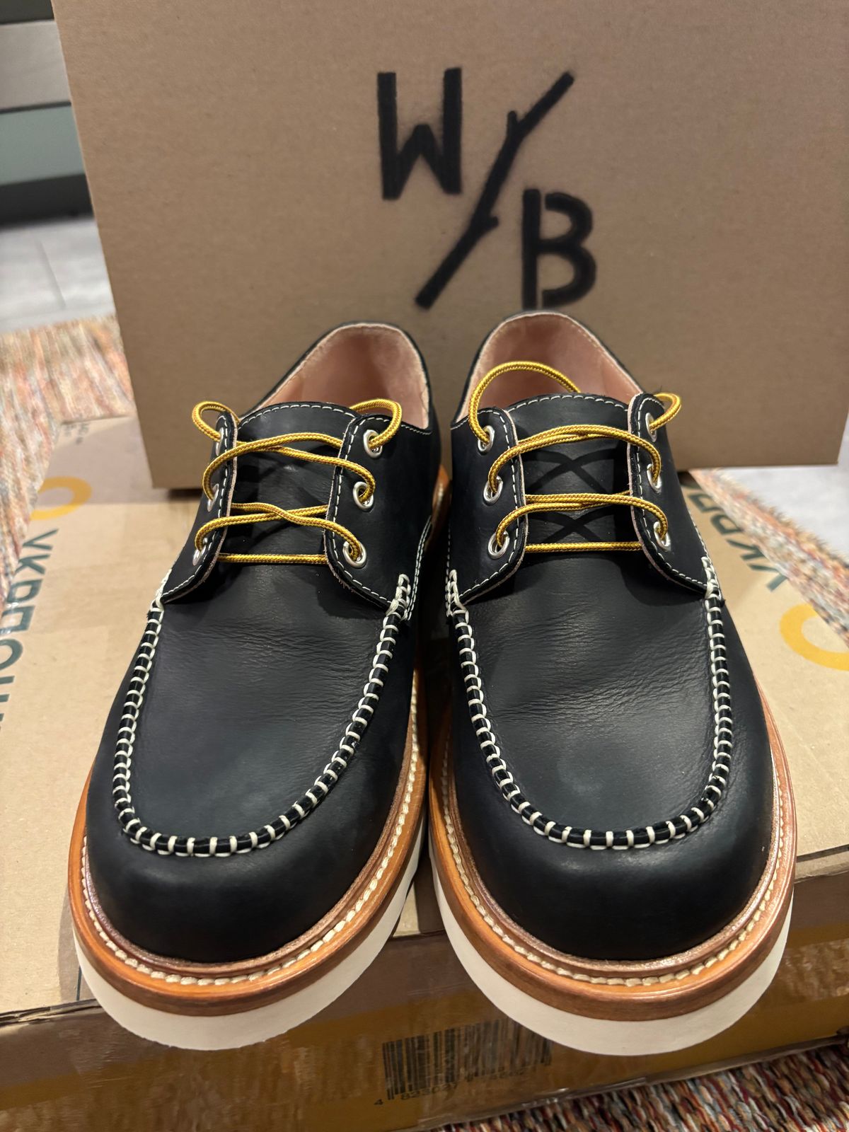 Photo by klingan on November 29, 2025 of the Wolf and Beard Hobo Moc Toe in Waxed Leather & Genuine Leather Lining.