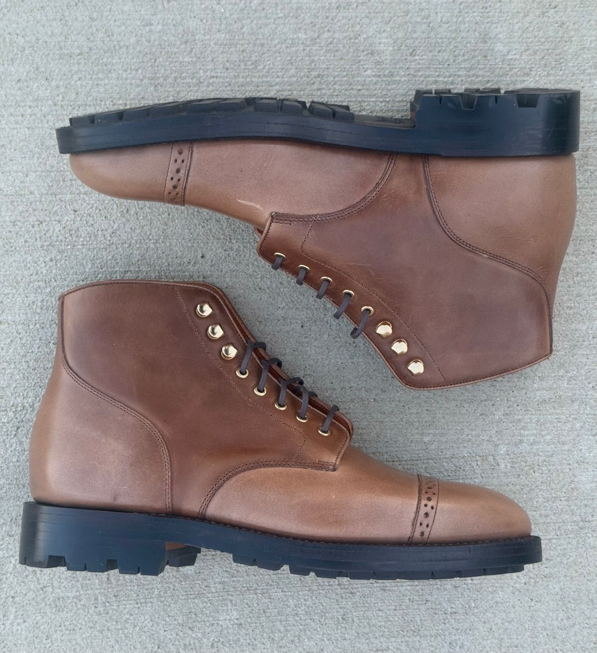 Photo by morrislm21 on September 30, 2025 of the Grant Stone Garrison Boot in Horween Dune Chromexcel.