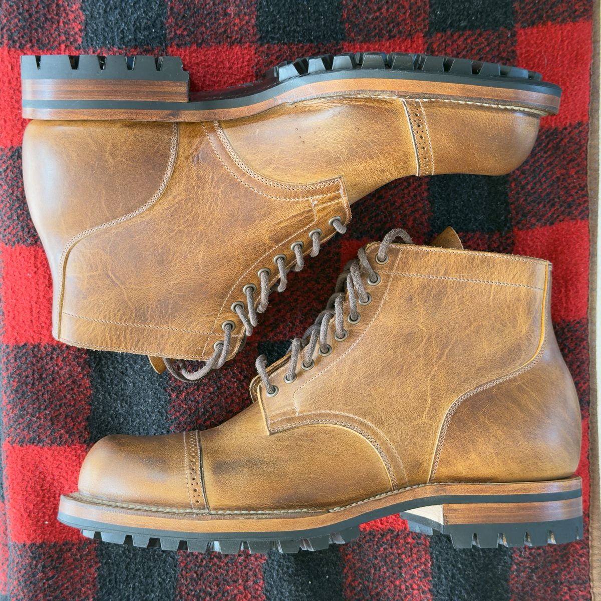Photo by Aberhood on September 27, 2025 of the Viberg Service Boot BCT in Horween Natural Cypress.