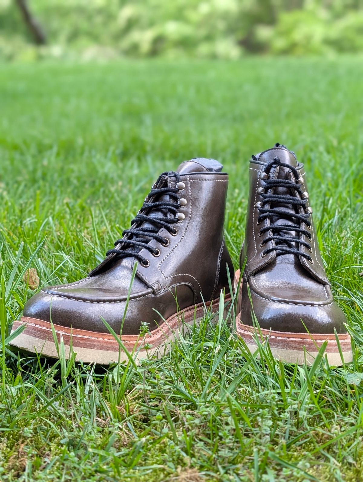 Photo by Ginde0666 on April 16, 2026 of the Blkbrd Shoemaker Dallas Moctoe in Maryam Green Hotserump.