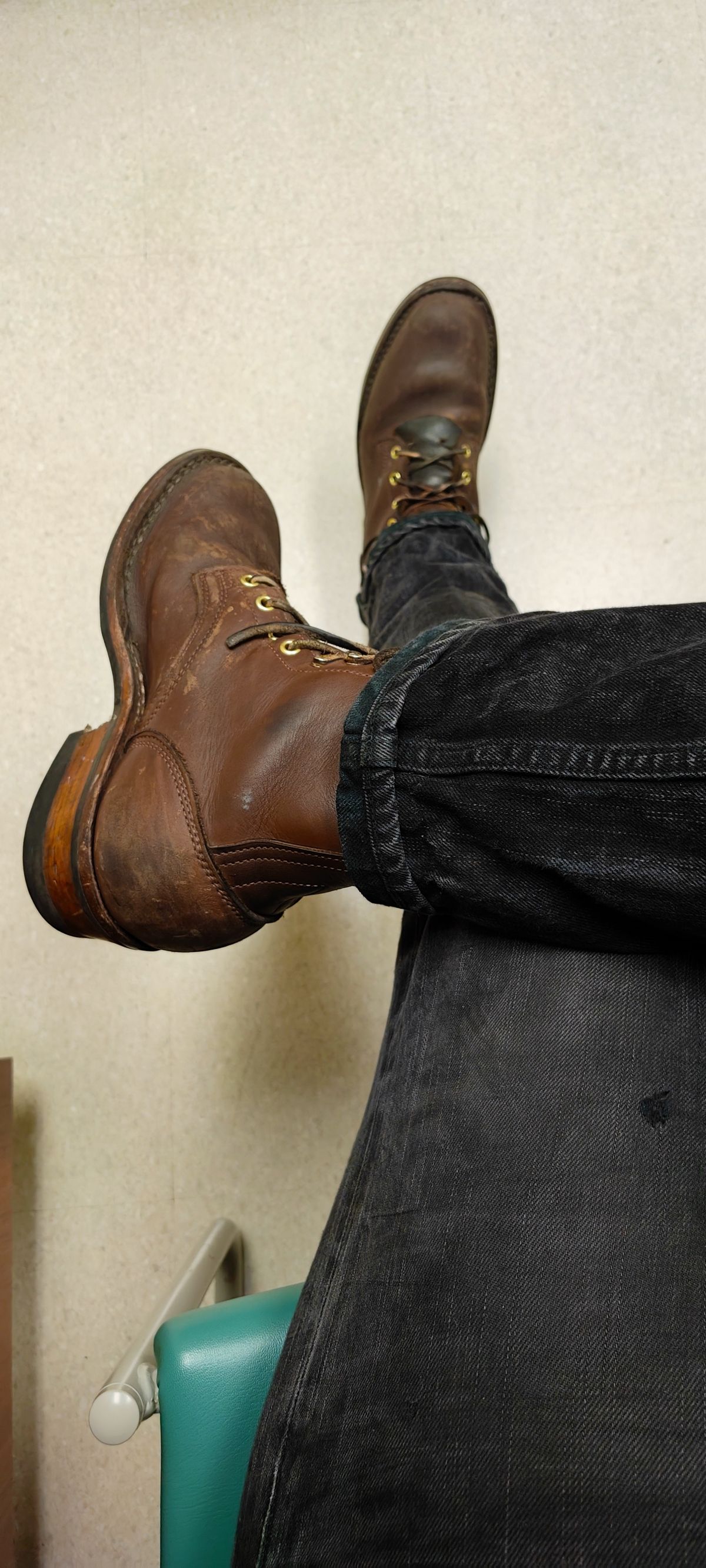 Photo by Ginde0666 on September 15, 2025 of the Frank's Boots Front Range in Seidel Walnut Oil Tan.