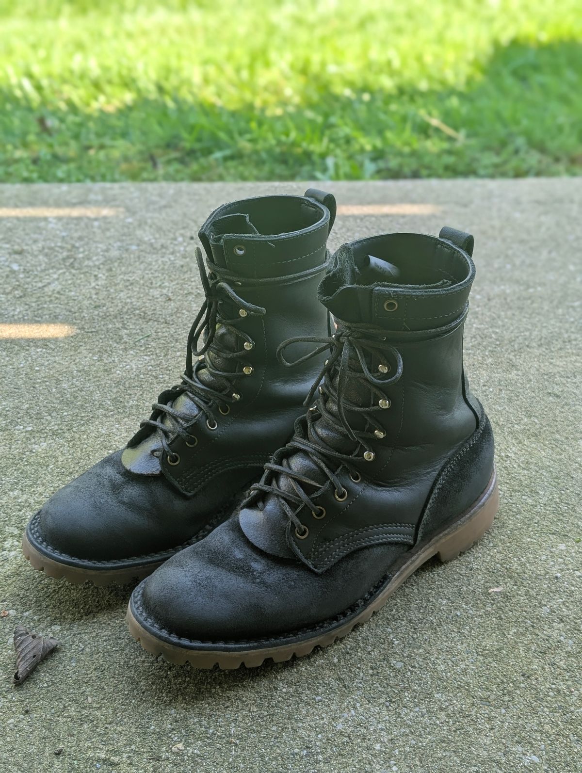 Photo by Ginde0666 on April 23, 2025 of the JK Boots O.T. in Seidel Black Oil Tan & Seidel Black Oil Tan.