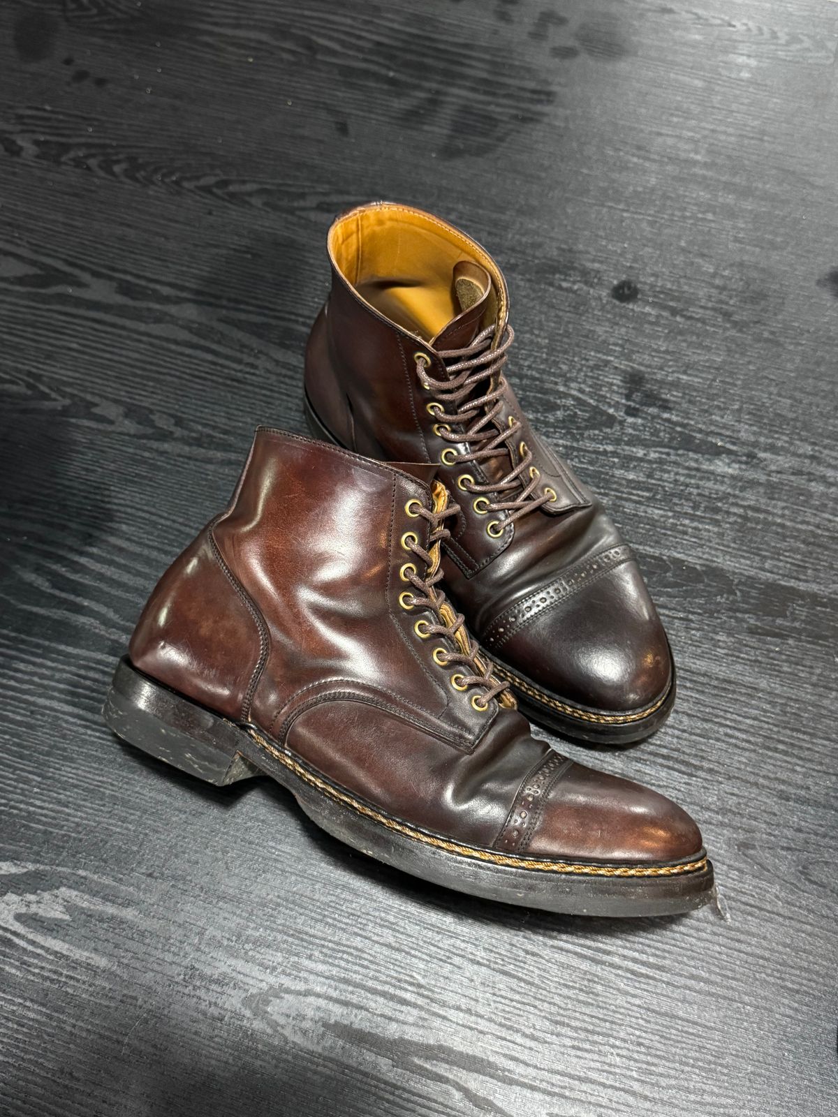 Photo by satriaamp on December 12, 2025 of the Sagara Legatant in Rocado Shell Cordovan Black-Cognac.