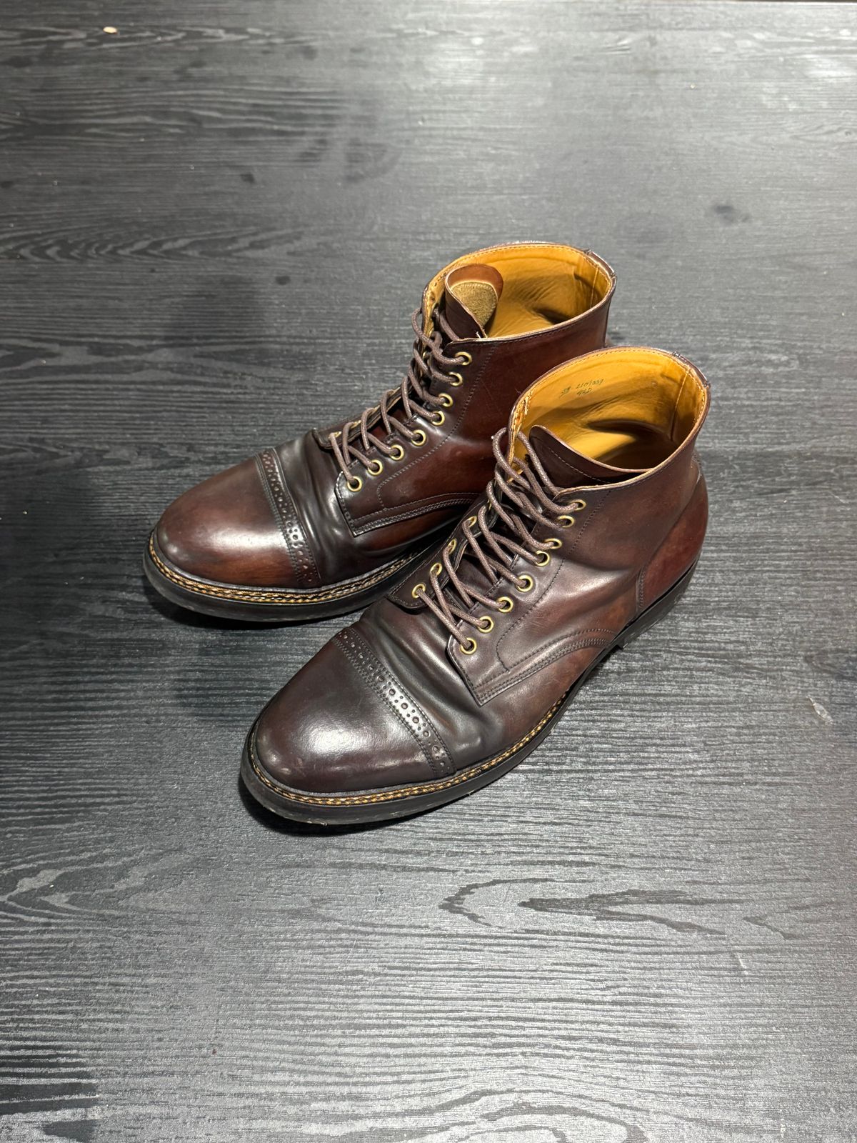 Photo by satriaamp on December 12, 2025 of the Sagara Legatant in Rocado Shell Cordovan Black-Cognac.