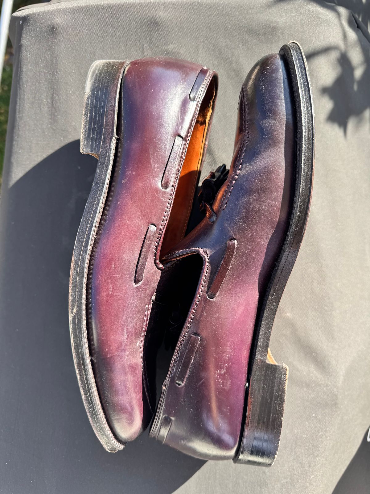 Photo by yankinschweiz on November 4, 2025 of the Alden 563 Tassel Moccasin Loafer in Horween Color 8 Shell Cordovan.