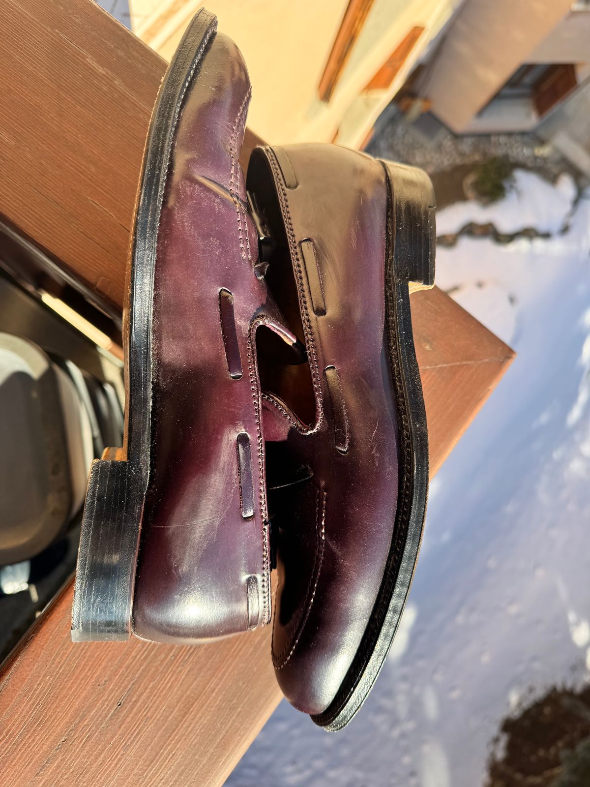 Photo by yankinschweiz on January 2, 2026 of the Alden 563 Tassel Moccasin Loafer in Horween Color 8 Shell Cordovan.