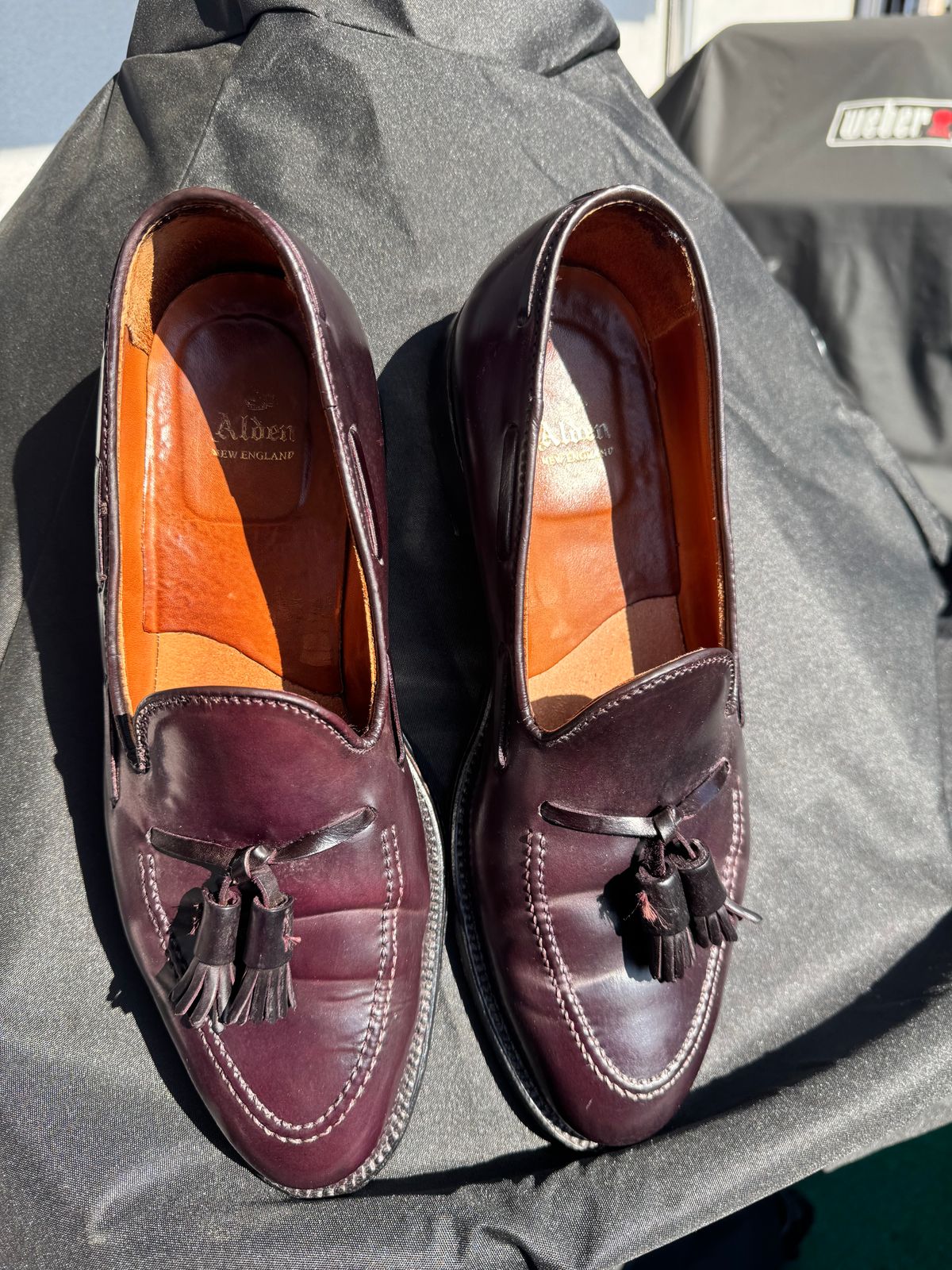 Photo by yankinschweiz on March 3, 2026 of the Alden 563 Tassel Moccasin Loafer in Horween Color 8 Shell Cordovan.