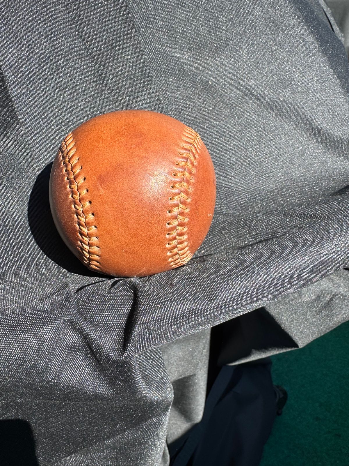 Photo by yankinschweiz on March 3, 2026 of the Ashland Leather Baseball in Horween Raw Natural Shell Cordova.