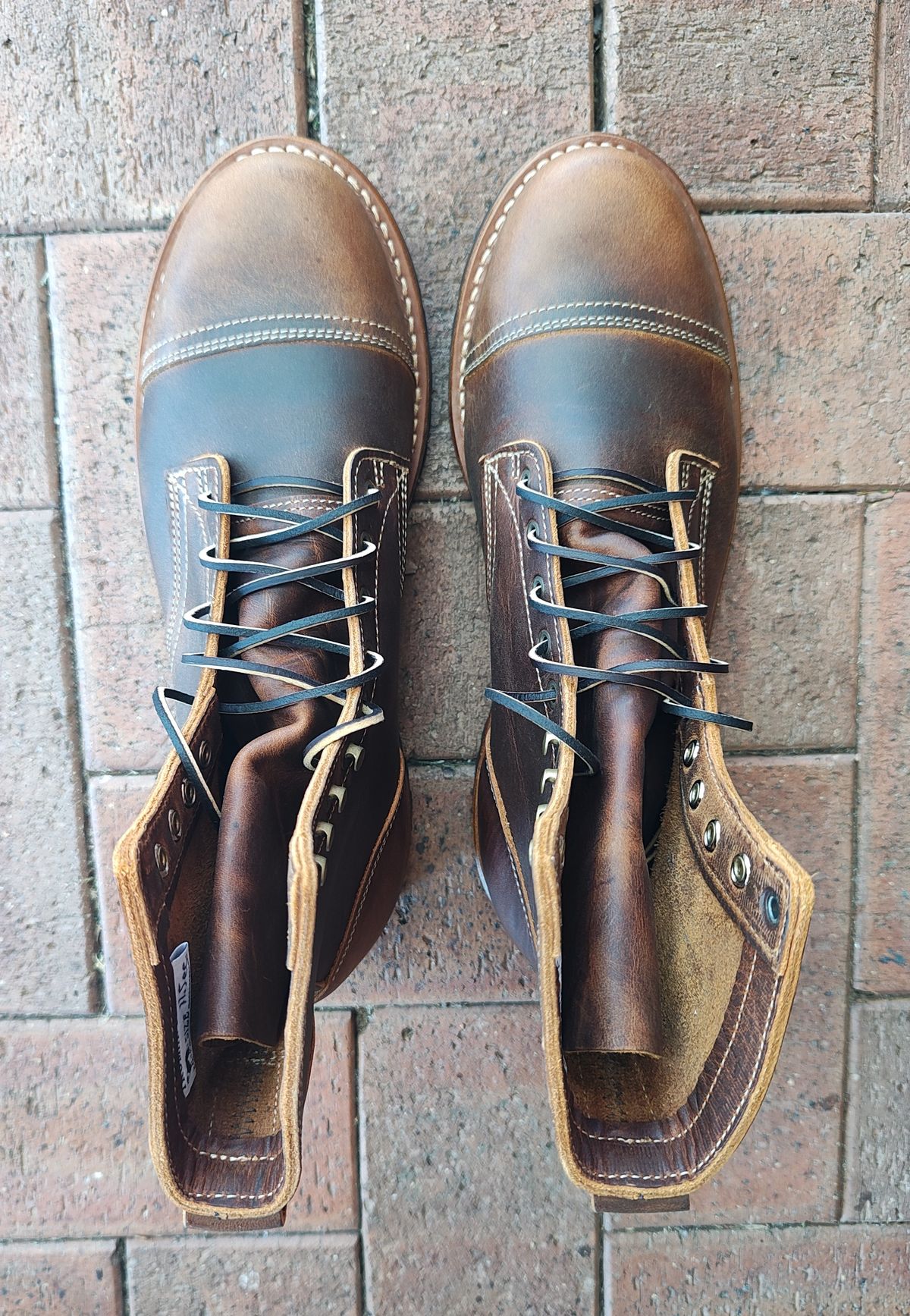 Photo by Malikian23 on October 1, 2025 of the Truman Upland Boot in Seidel Tobacco Snakebite.