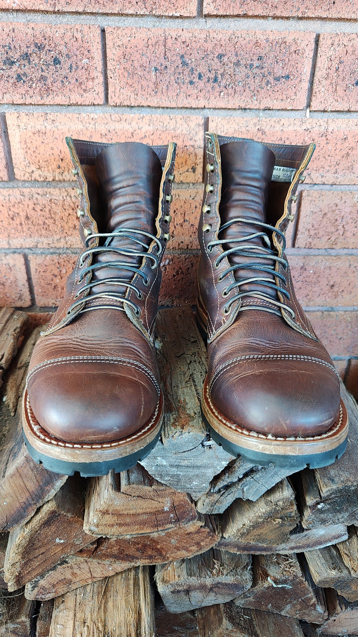 Photo by Malikian23 on December 1, 2025 of the Truman Upland Boot in Seidel Tobacco Snakebite.