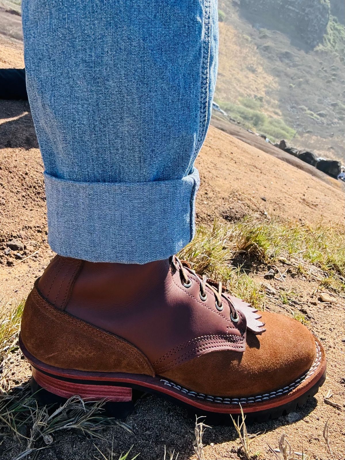 Photo by Apprehensivebootbuyer on November 1, 2024 of the Nicks BuilderPro in Seidel 1964 Brown Roughout & Seidel 1964 Brown.