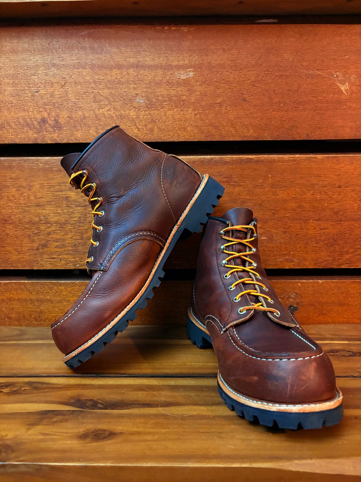 Photo by typist on May 24, 2025 of the Red Wing Roughneck in S.B. Foot Briar Oil Slick.