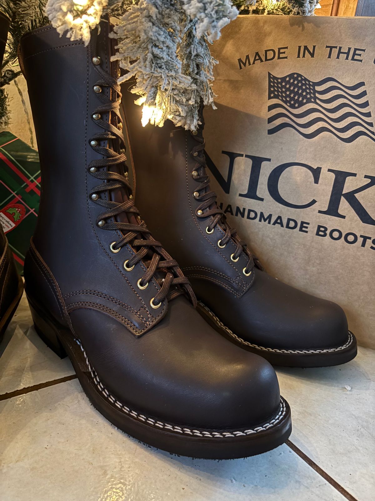 Photo by Apprehensivebootbuyer on December 25, 2025 of the Nicks MTO in Sample Sale Walnut Latigo.