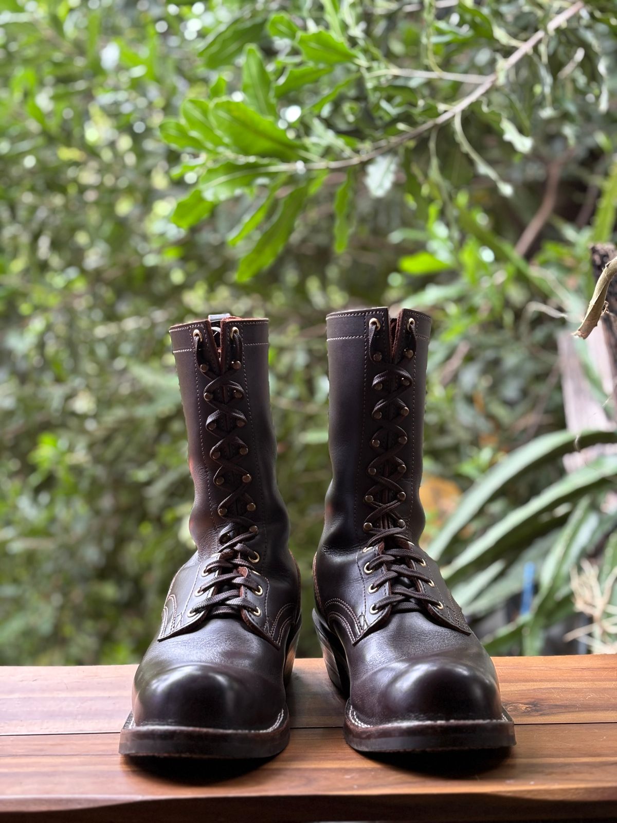 Photo by Apprehensivebootbuyer on January 23, 2026 of the Nicks MTO in Sample Sale Walnut Latigo.