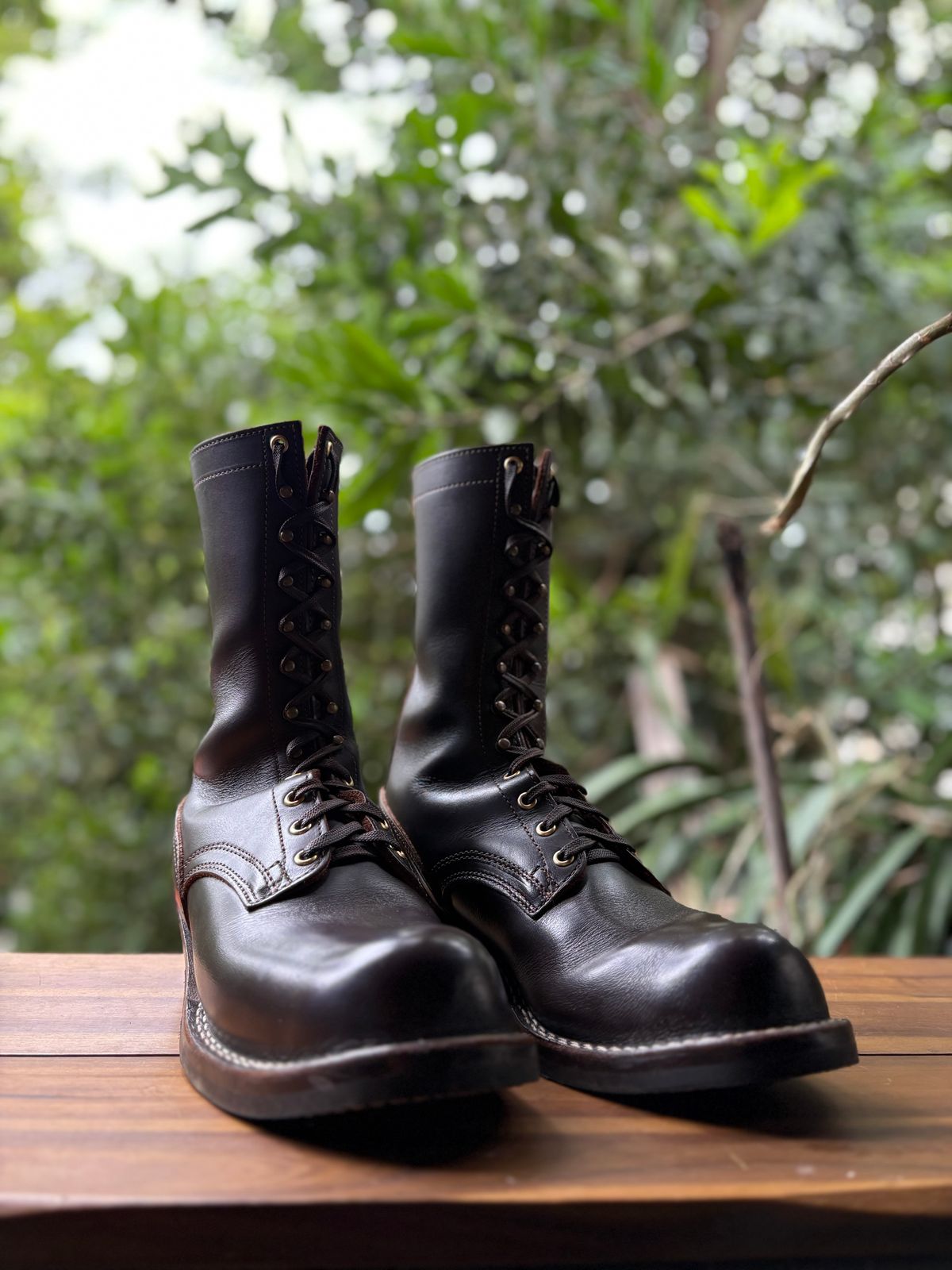 Photo by Apprehensivebootbuyer on January 23, 2026 of the Nicks MTO in Sample Sale Walnut Latigo.