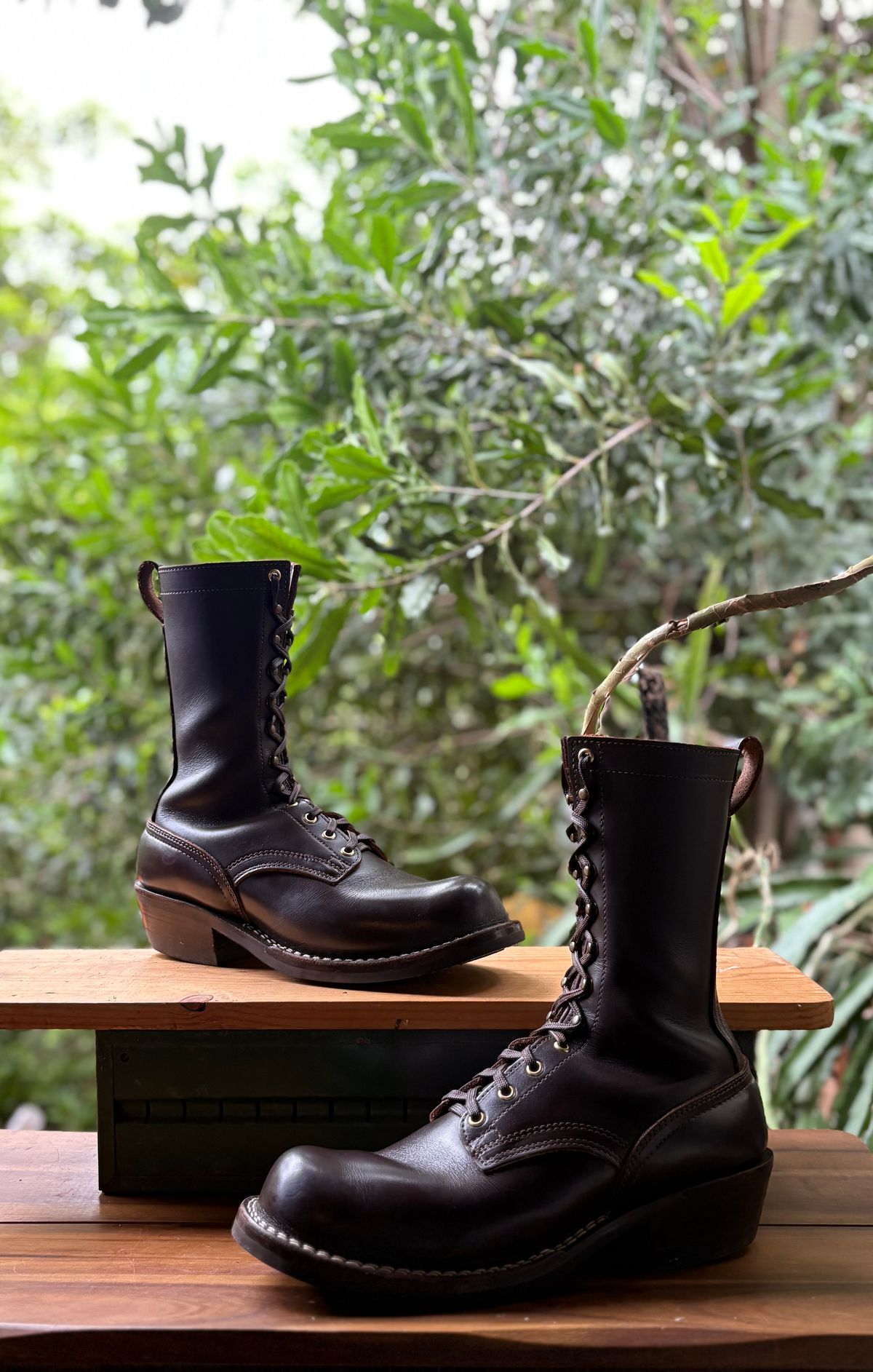 Photo by Apprehensivebootbuyer on January 23, 2026 of the Nicks MTO in Sample Sale Walnut Latigo.