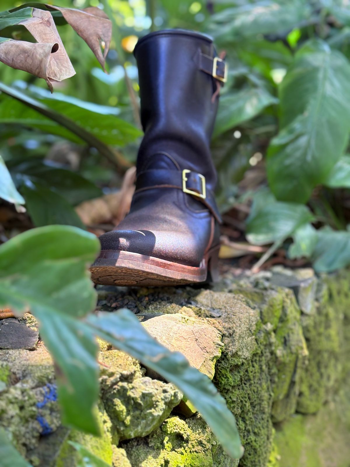 Photo by Apprehensivebootbuyer on August 6, 2025 of the Nicks Brakeman in Horween Black Waxed Flesh.