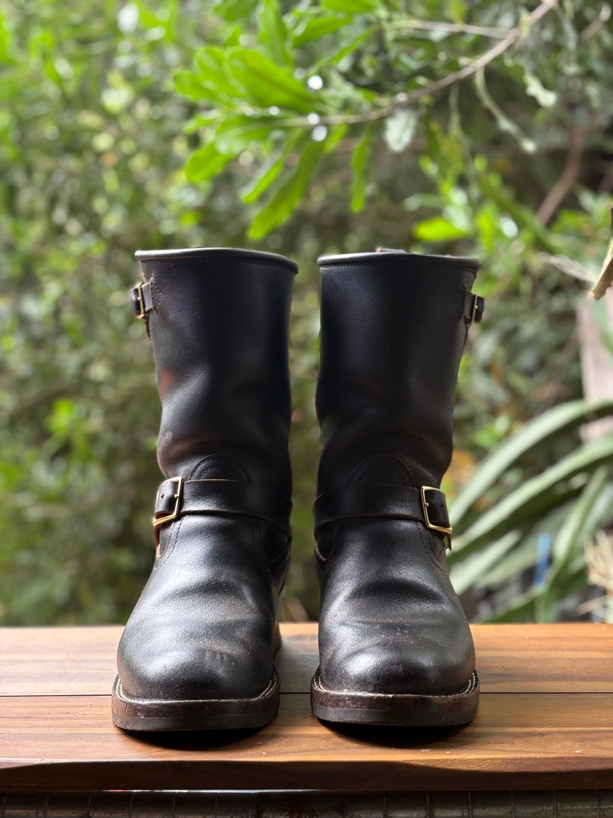 Photo by Apprehensivebootbuyer on January 23, 2026 of the Nicks Brakeman in Horween Black Waxed Flesh.