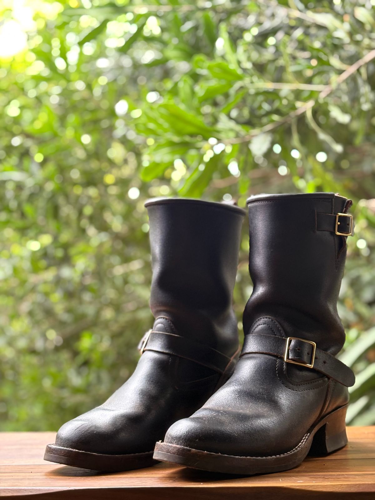 Photo by Apprehensivebootbuyer on January 23, 2026 of the Nicks Brakeman in Horween Black Waxed Flesh.