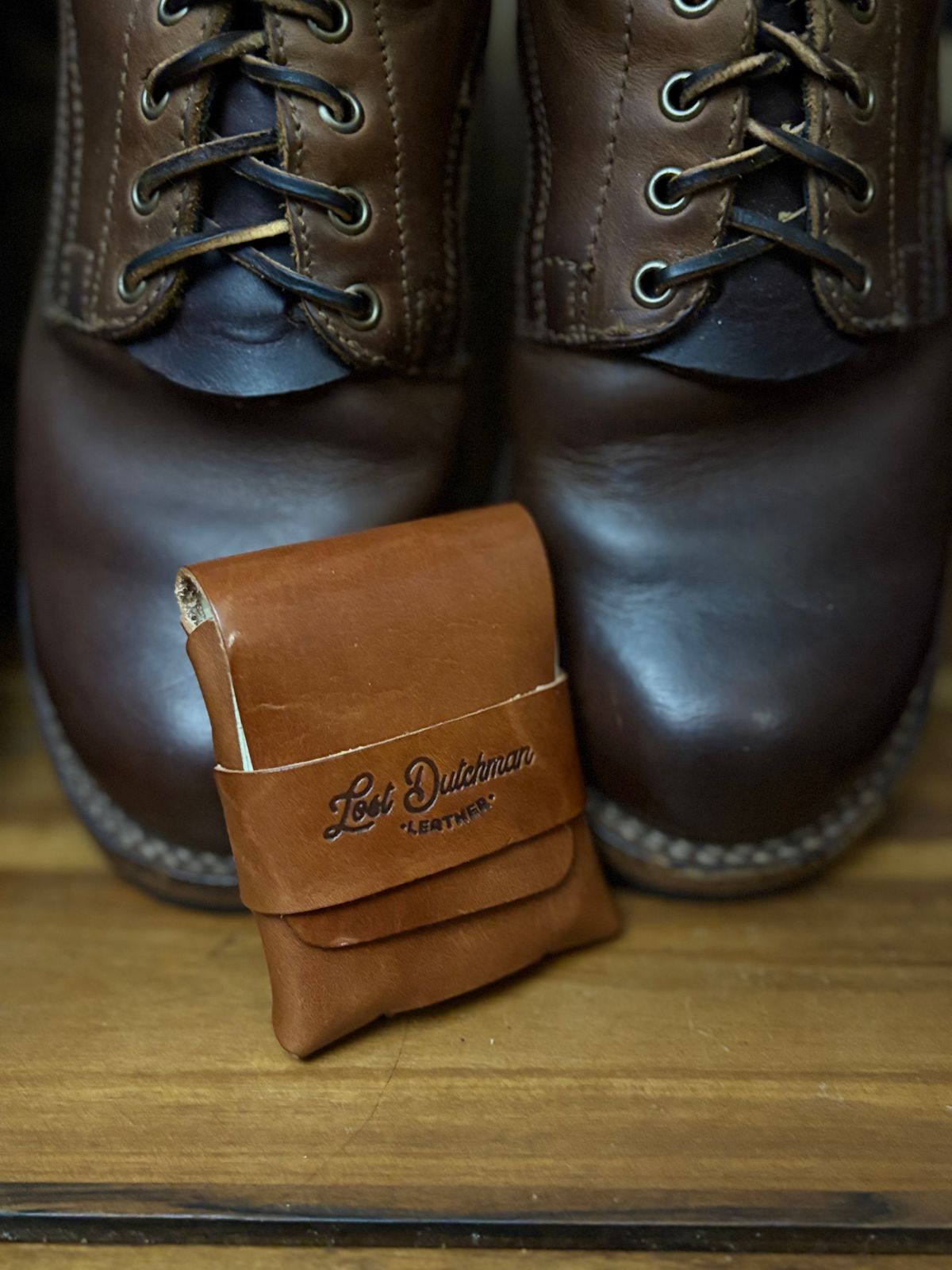 Photo by Apprehensivebootbuyer on January 6, 2026 of the Lost Dutchman The "NO-STITCH" Big Finn in Wickett & Craig Buck Brown Traditional Harness.