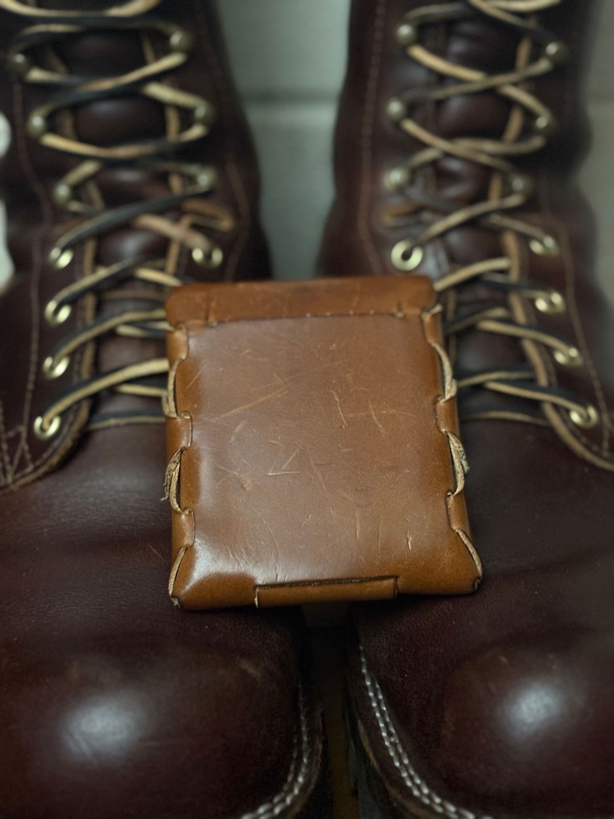 Photo by Apprehensivebootbuyer on February 18, 2026 of the Lost Dutchman The "NO-STITCH" Big Finn in Wickett & Craig Buck Brown Traditional Harness.