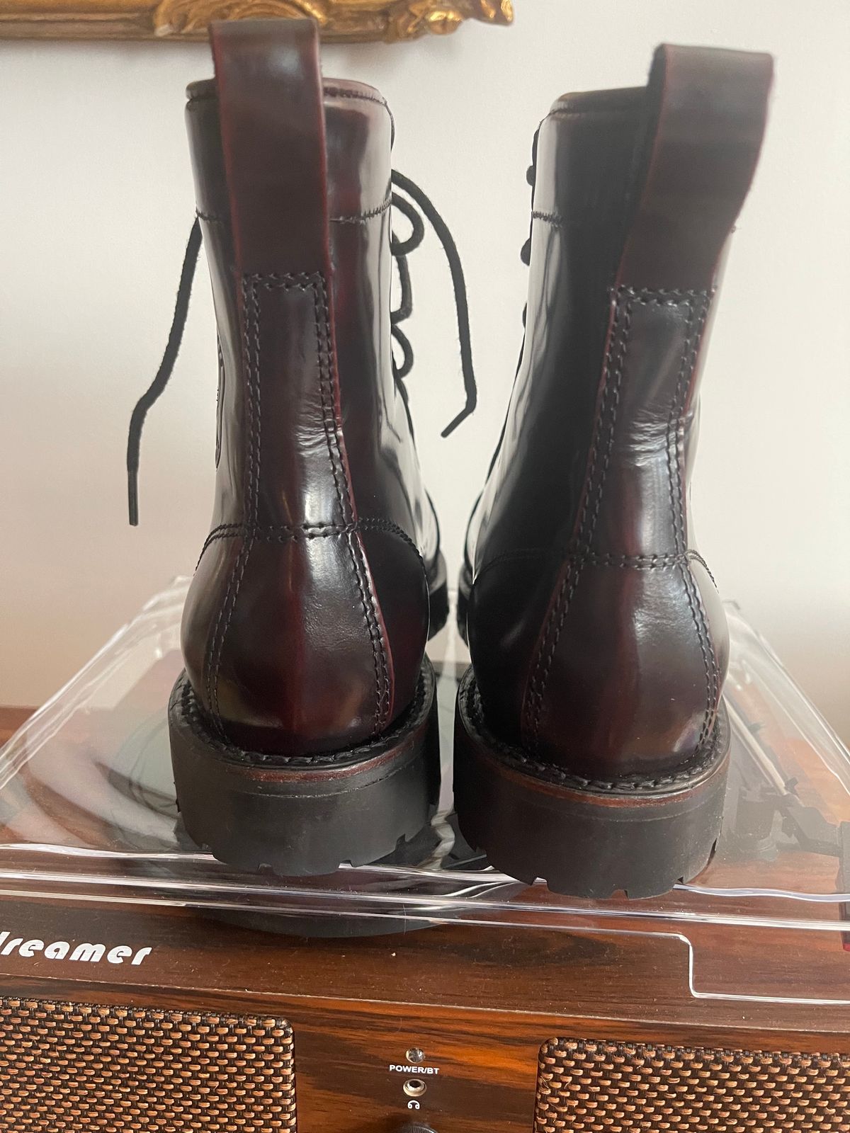 Photo by Tina_Sparkle on October 1, 2024 of the Panther Power Boots Malcolm X Brochole Wine in Cherry Black Chameleon Mexican Tannage.