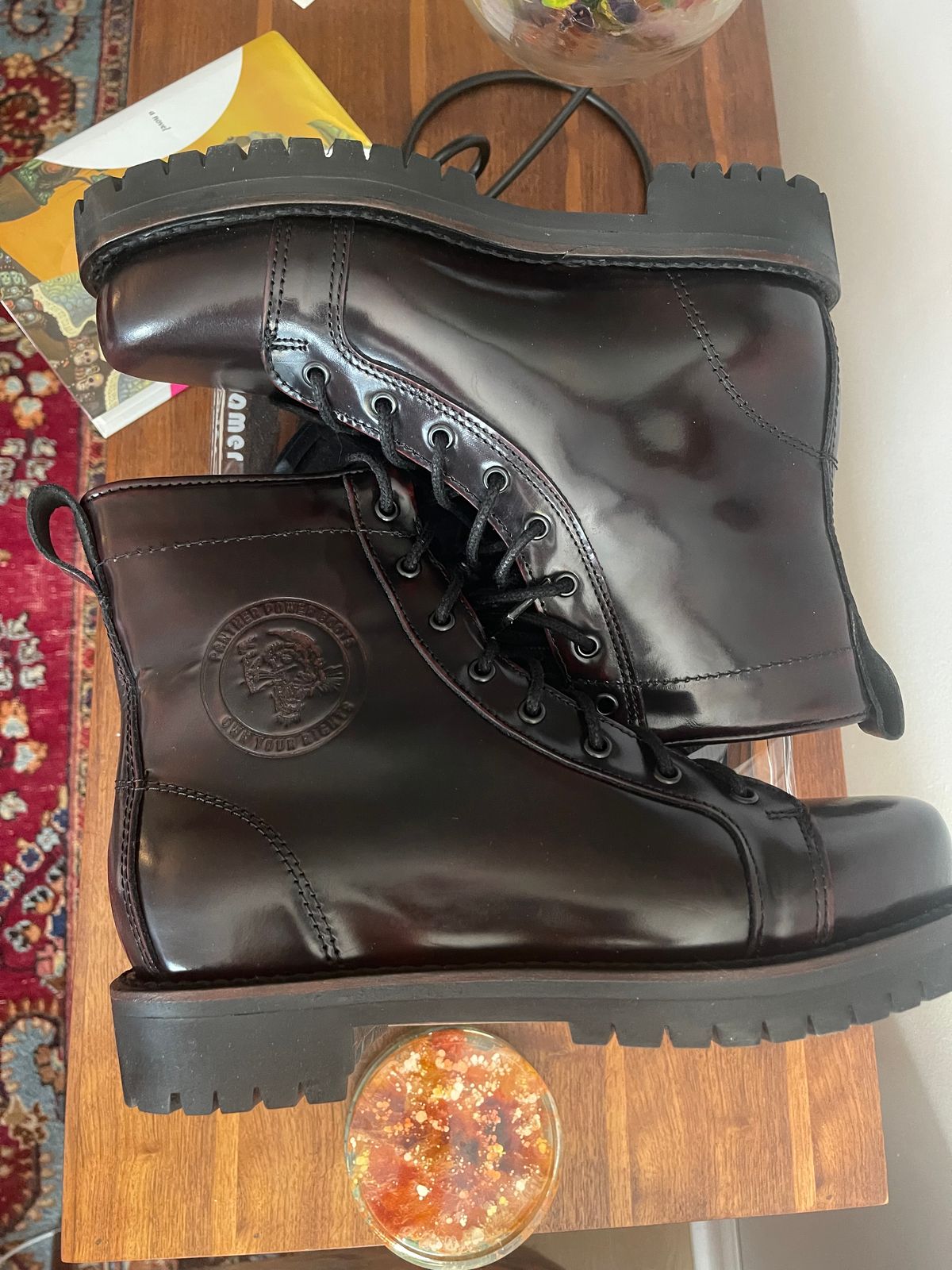 Photo by Tina_Sparkle on October 1, 2024 of the Panther Power Boots Malcolm X Brochole Wine in Cherry Black Chameleon Mexican Tannage.