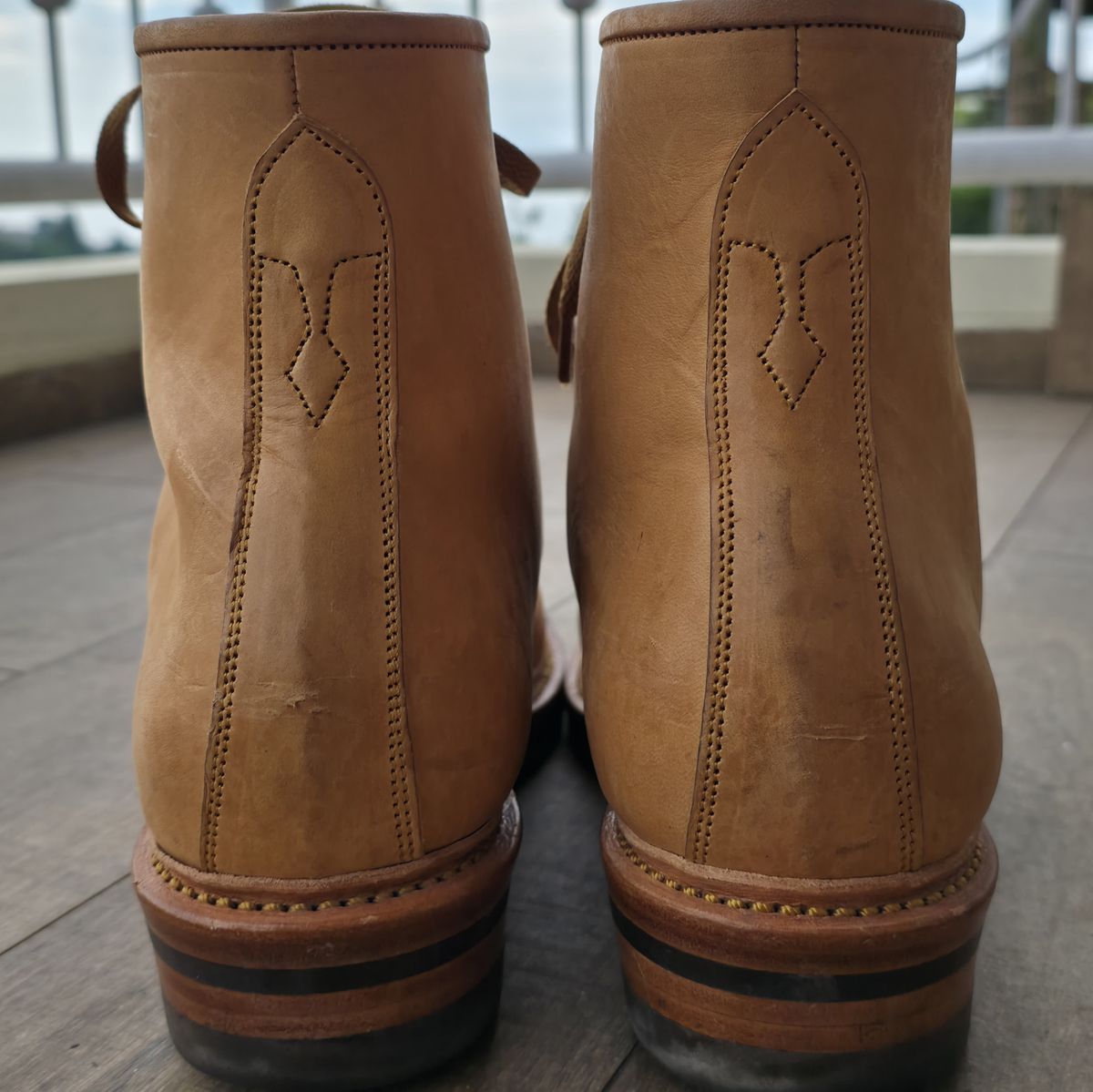 Photo by dhio on November 3, 2025 of the Mora Son Shoes Gelada in Maryam Natural Horsebutt.