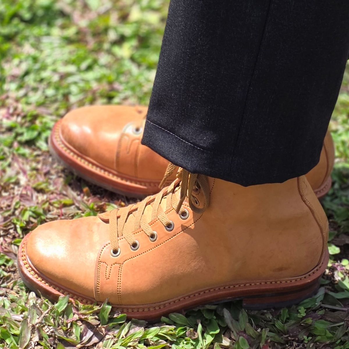 Photo by dhio on November 24, 2025 of the Mora Son Shoes Gelada in Maryam Natural Horsebutt.