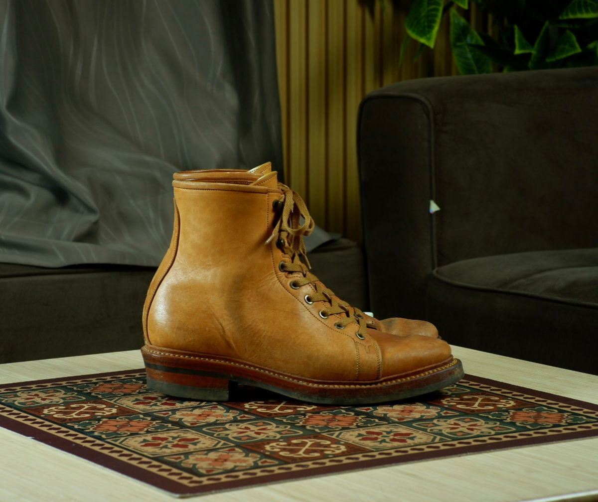 Photo by dhio on March 4, 2026 of the Mora Son Shoes Gelada in Maryam Natural Horsebutt.