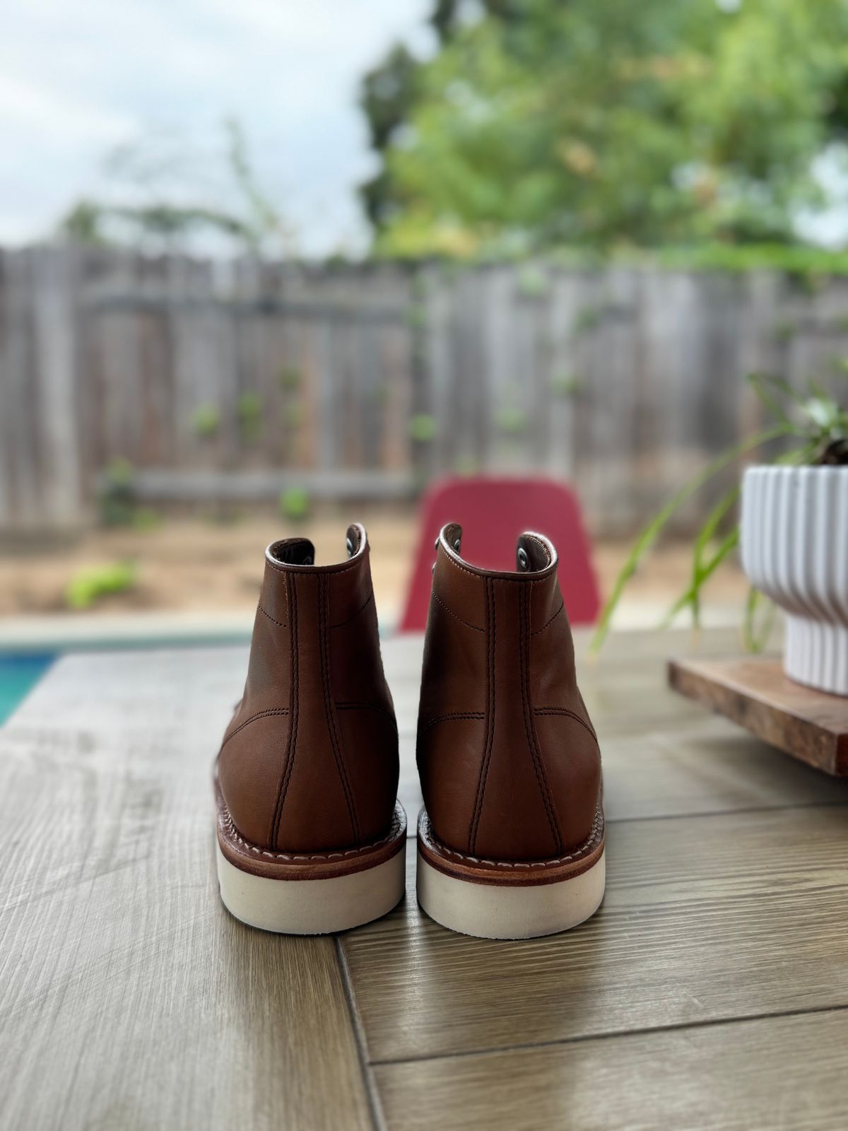 Photo by bowenzhang on October 1, 2025 of the Thursday Diplomat in Harvest Tan.
