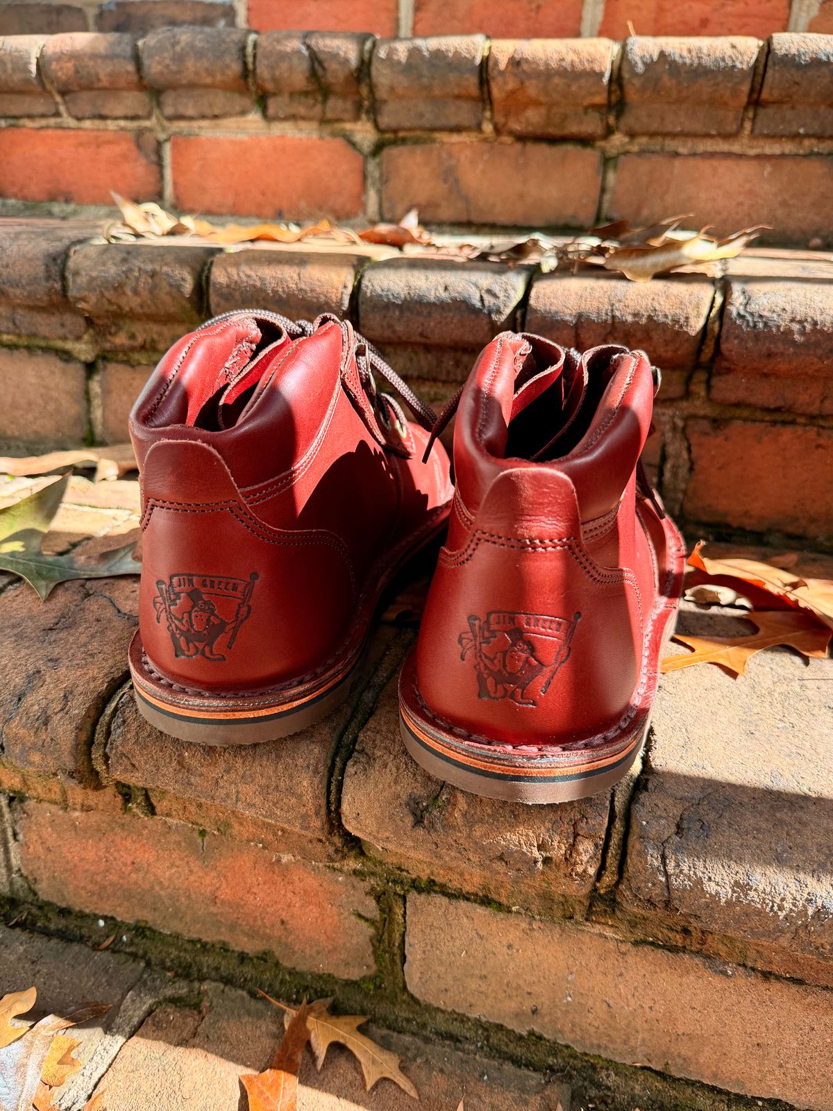 Photo by zcurtis90 on October 1, 2025 of the Jim Green African Ranger Barefoot Boot in Jim Green / Walnut Veg Retan.