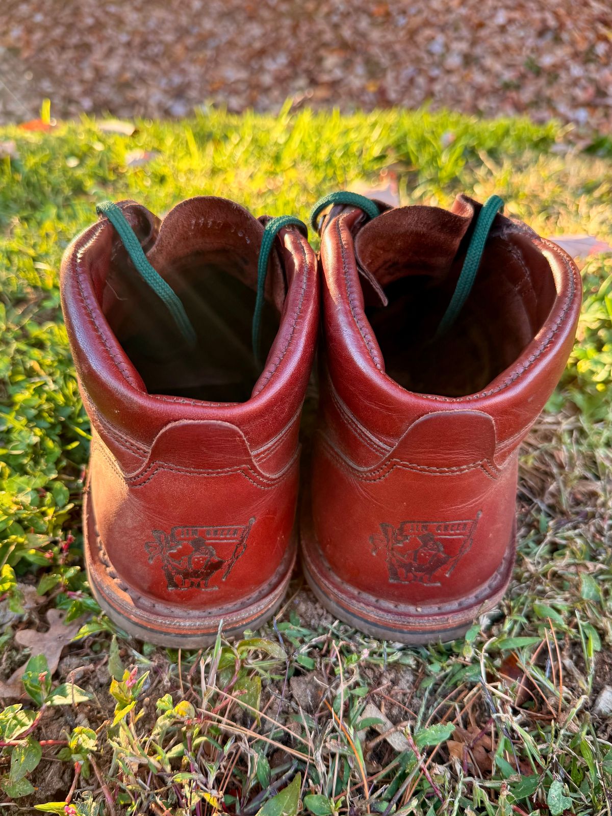 Photo by zcurtis90 on November 5, 2025 of the Jim Green African Ranger Barefoot Boot in Jim Green / Walnut Veg Retan.