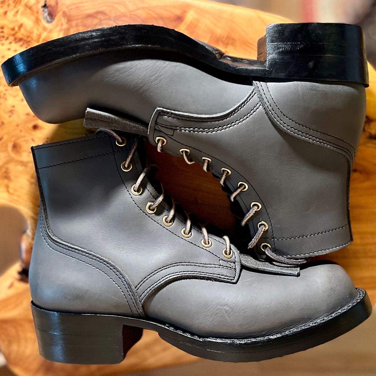 Photo by reedscruggs on October 16, 2024 of the Nicks Prospector in Nicks/Seidel 1964 Gray Smooth.