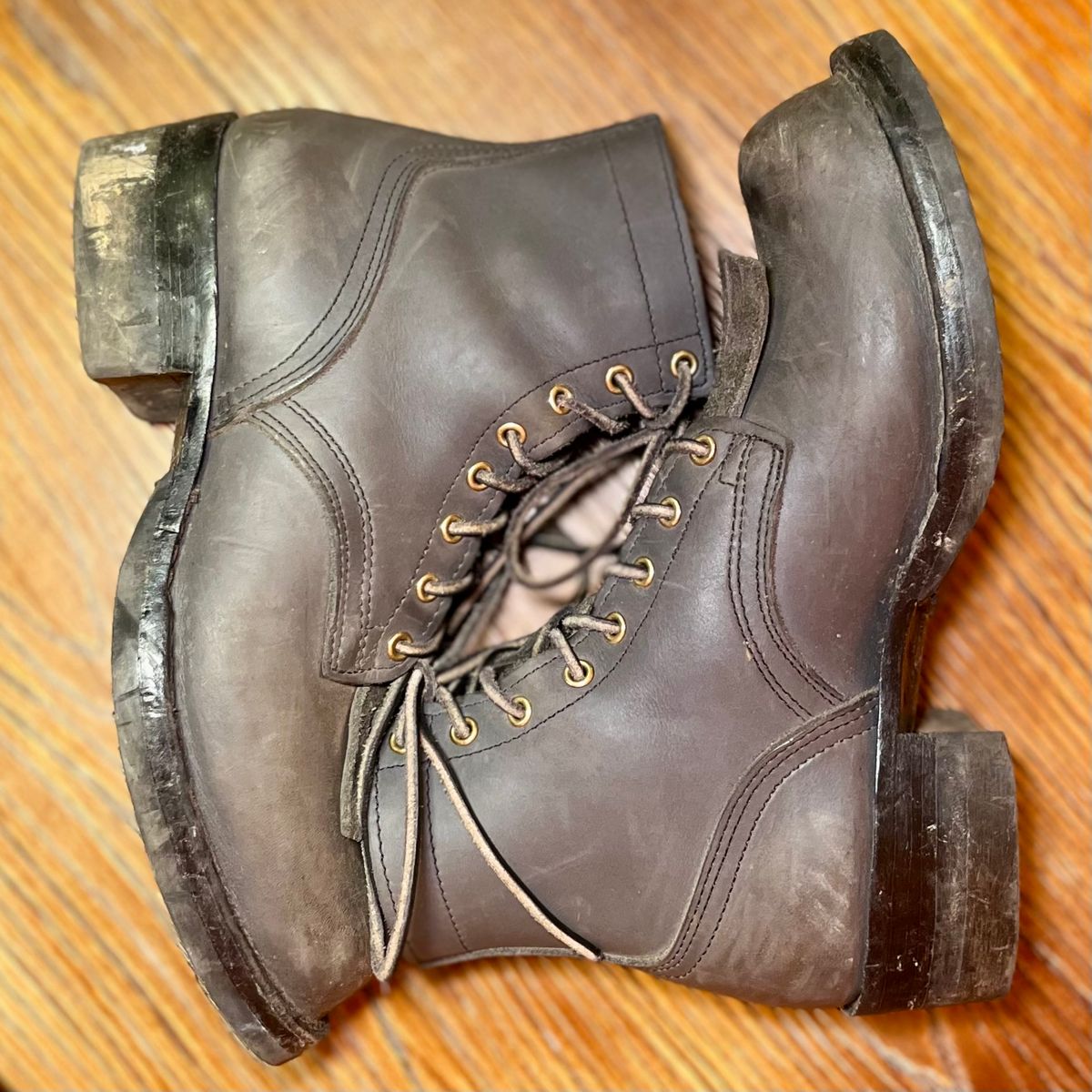 Photo by reedscruggs on November 5, 2024 of the Nicks Prospector in Nicks/Seidel 1964 Gray Smooth.