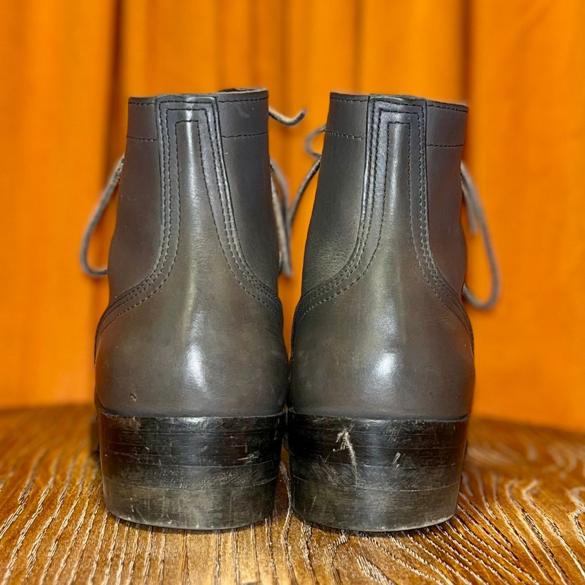 Photo by reedscruggs on December 5, 2024 of the Nicks Prospector in Nicks/Seidel 1964 Gray Smooth.