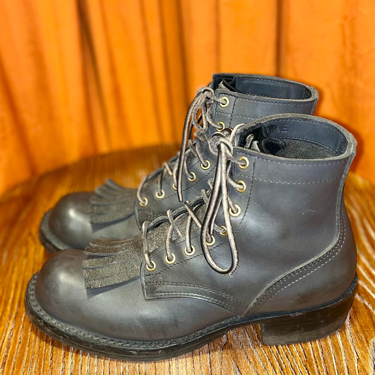Photo by reedscruggs on December 5, 2024 of the Nicks Prospector in Nicks/Seidel 1964 Gray Smooth.