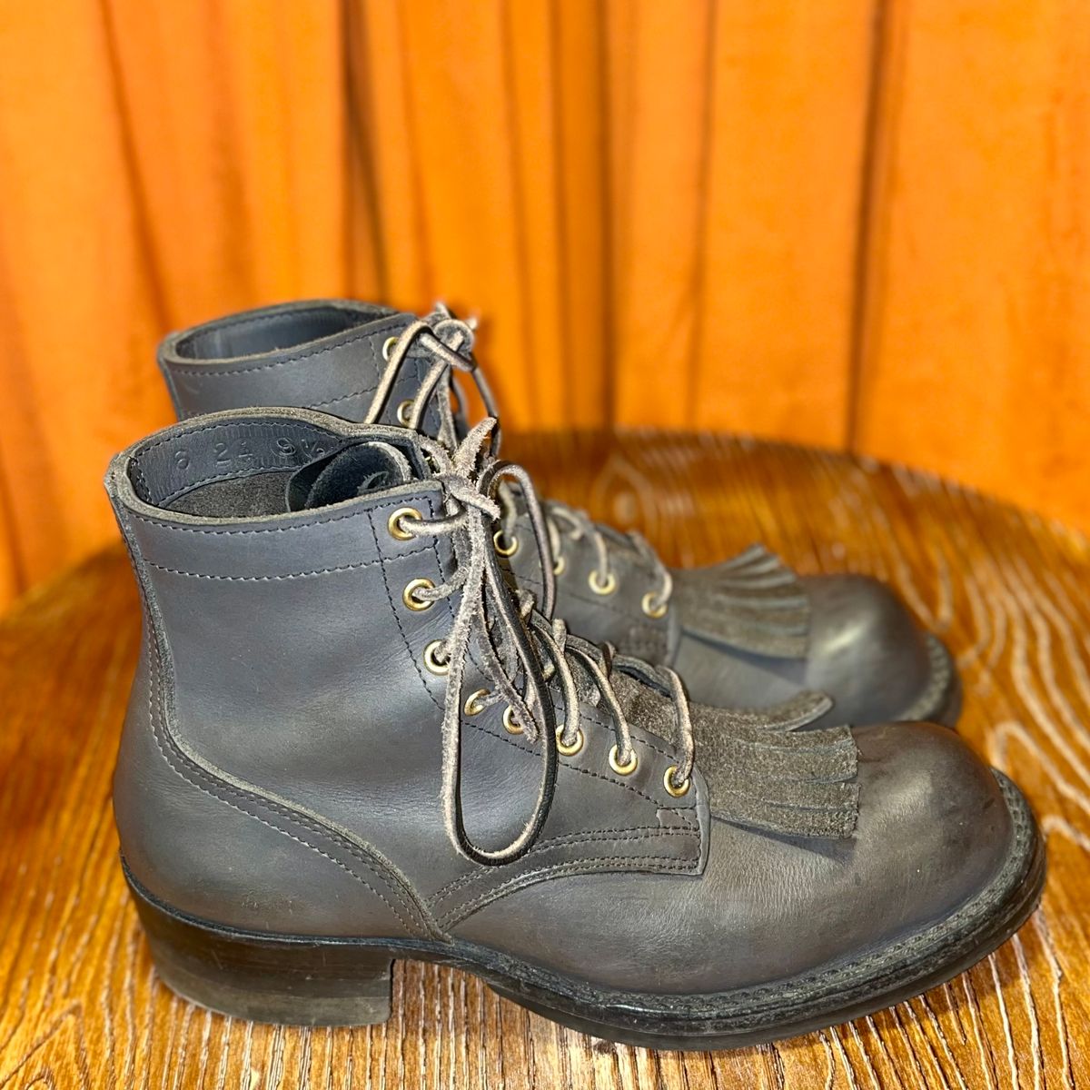 Photo by reedscruggs on December 5, 2024 of the Nicks Prospector in Nicks/Seidel 1964 Gray Smooth.