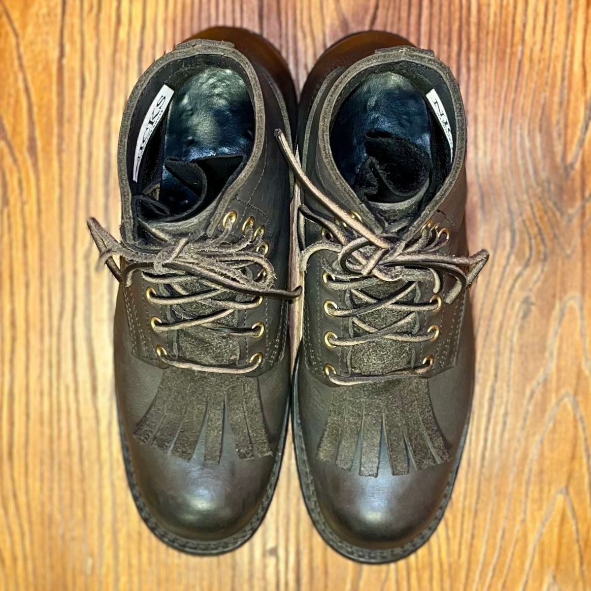 Photo by reedscruggs on December 5, 2024 of the Nicks Prospector in Nicks/Seidel 1964 Gray Smooth.