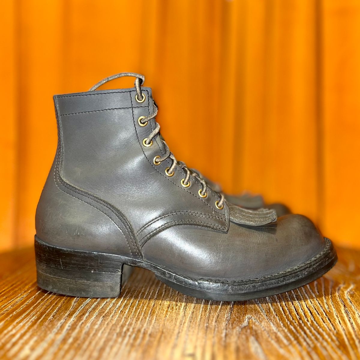Photo by reedscruggs on January 5, 2025 of the Nicks Prospector in Nicks/Seidel 1964 Gray Smooth.
